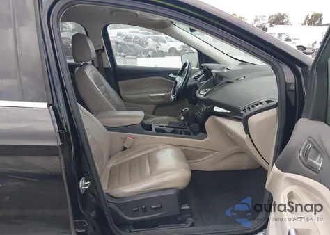 2017 Ford Escape Titanium из США, поврежденный, VIN 1FMCU0J97HUB04015